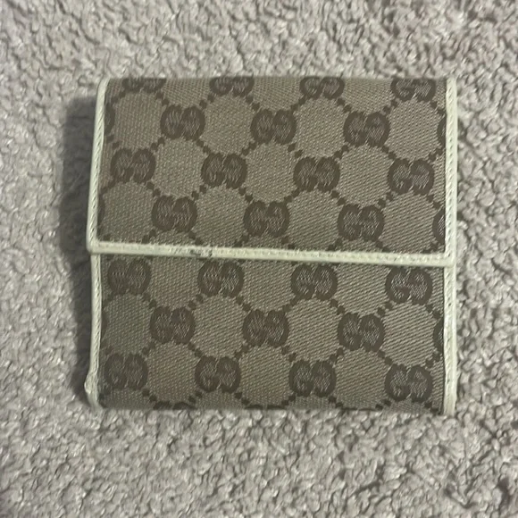 Gucci Wallet - Picture 2 of 11